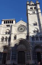 Moge op de torens van de kathedraal van San Lorenzo